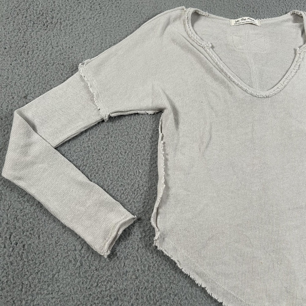 We The Free Shirt Womens Extra Small Gray Thermal V Neck Raw Hem Long Sleeve - Picture 14 of 14